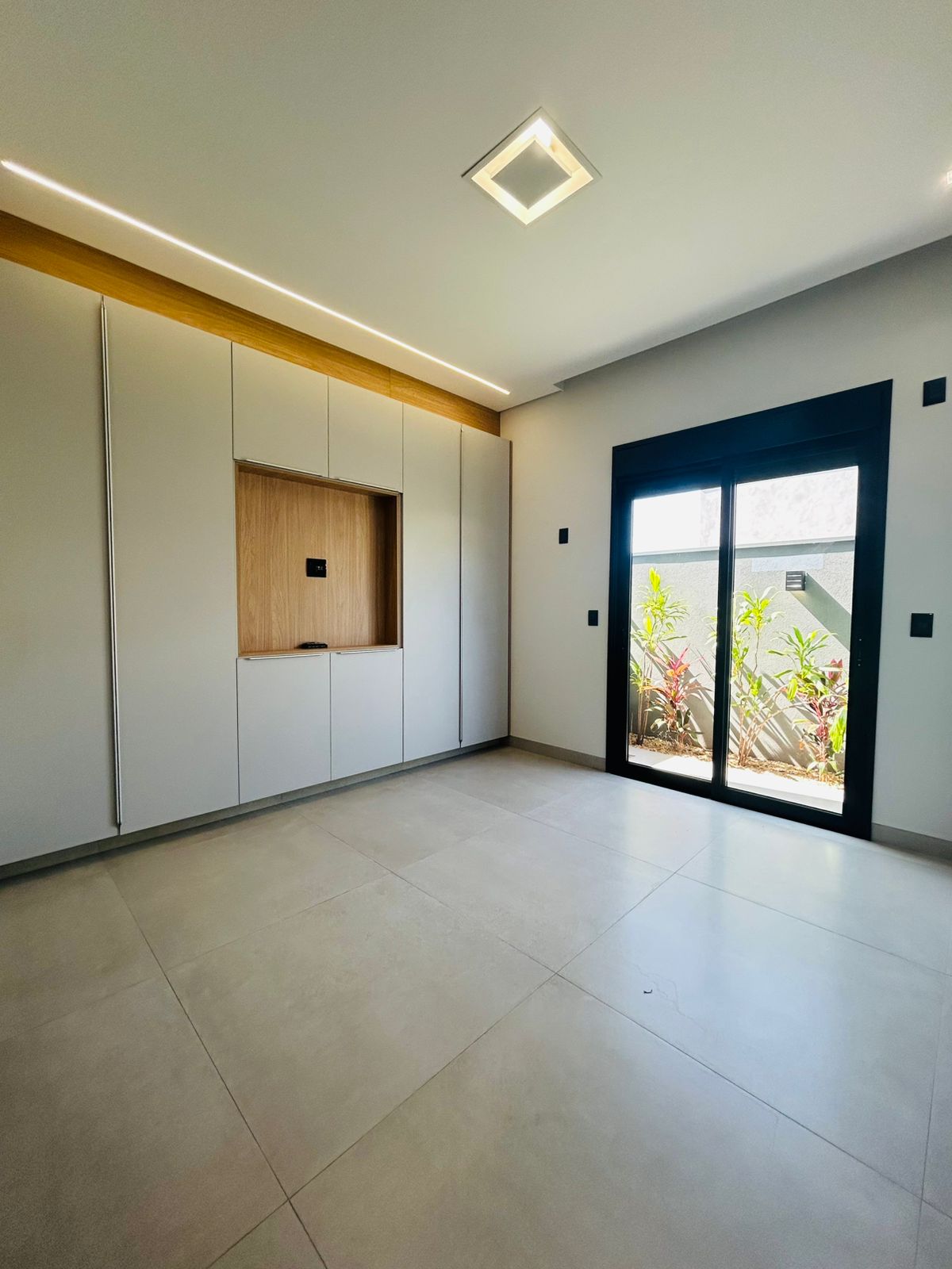 VENDE: LINDA RESIDENCIA 03 SUÍTES - CONDOMÍNIO QUINTA DA MATA 02 - RIBEIRAO PRETO-SP: