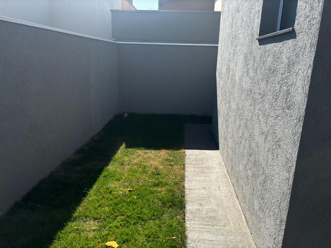 VENDE: CASA 03 DORMITÓRIOS - CONDOMÍNIO VERONA - BRODOWSKI-SP: