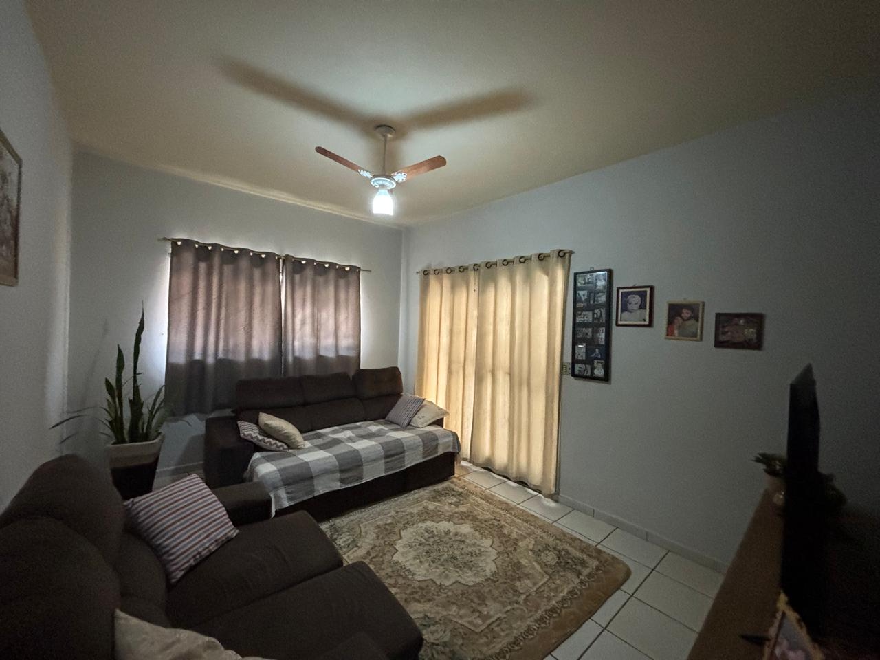 VENDE: CASA 03 DOEMITÓRIOS COM SUÍTE - MOZART - BRODOWSKI-SP.