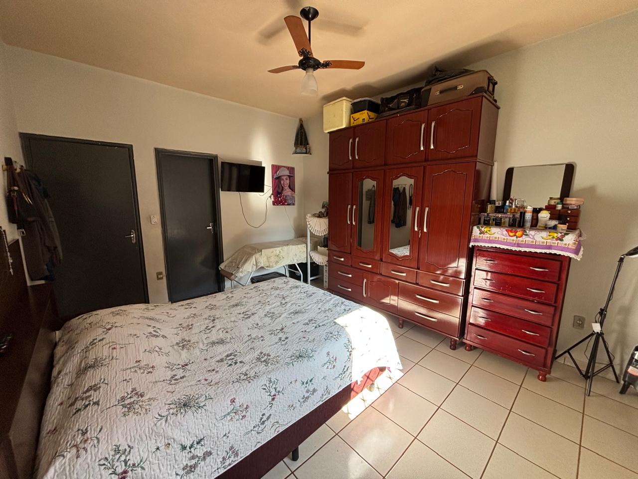 VENDE: CASA 03 DOEMITÓRIOS COM SUÍTE - MOZART - BRODOWSKI-SP.