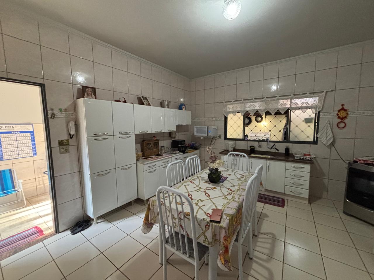 VENDE: CASA 03 DOEMITÓRIOS COM SUÍTE - MOZART - BRODOWSKI-SP.