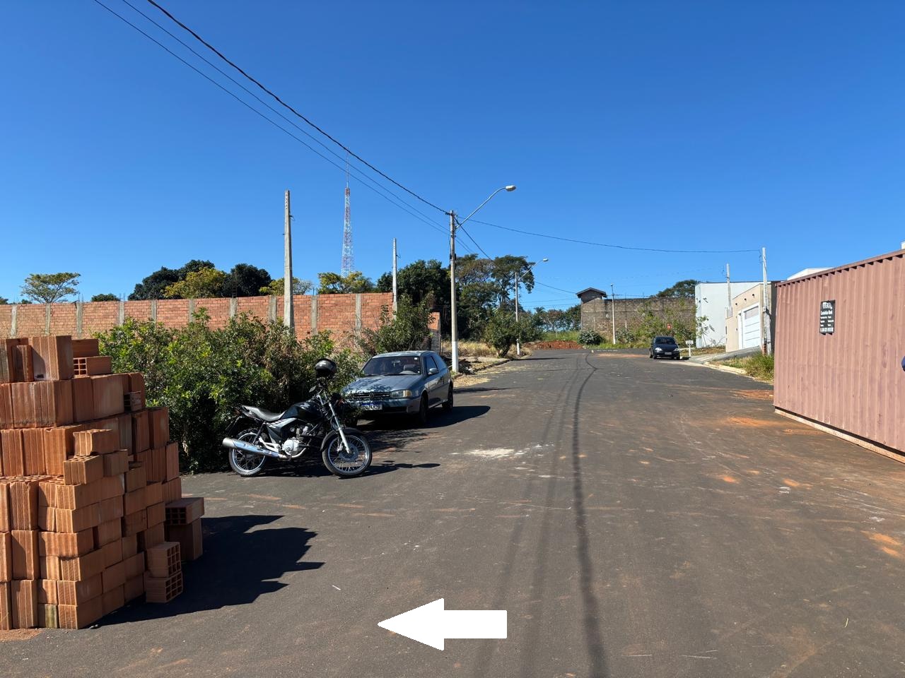 VENDE: TERRENO 250M² - JARDIM MIRANDA - EM BRODOWSKI-SP. (brodosqui)
