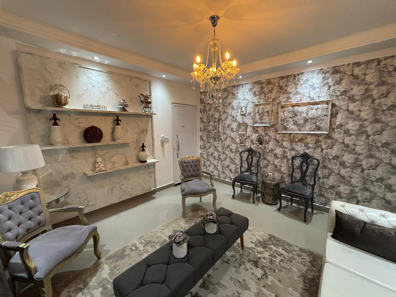 VENDE: CASA COM PISCINA - MOBILIADO - JARDIM PRIMAVERA - BRODOWSKI-SP.