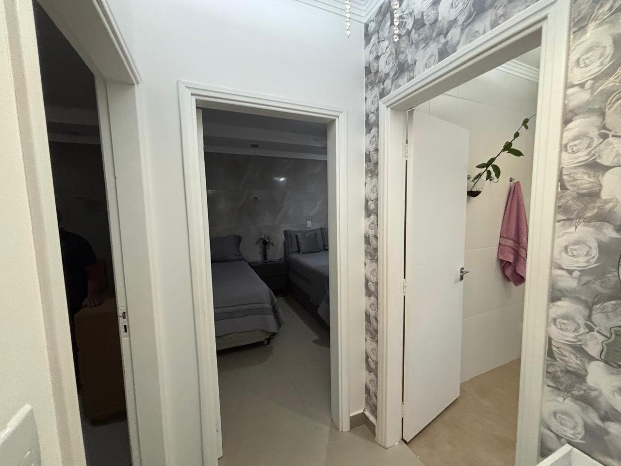 VENDE: CASA COM PISCINA - MOBILIADO - JARDIM PRIMAVERA - BRODOWSKI-SP.