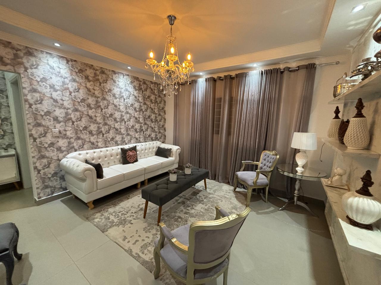 VENDE: CASA COM PISCINA - MOBILIADO - JARDIM PRIMAVERA - BRODOWSKI-SP.