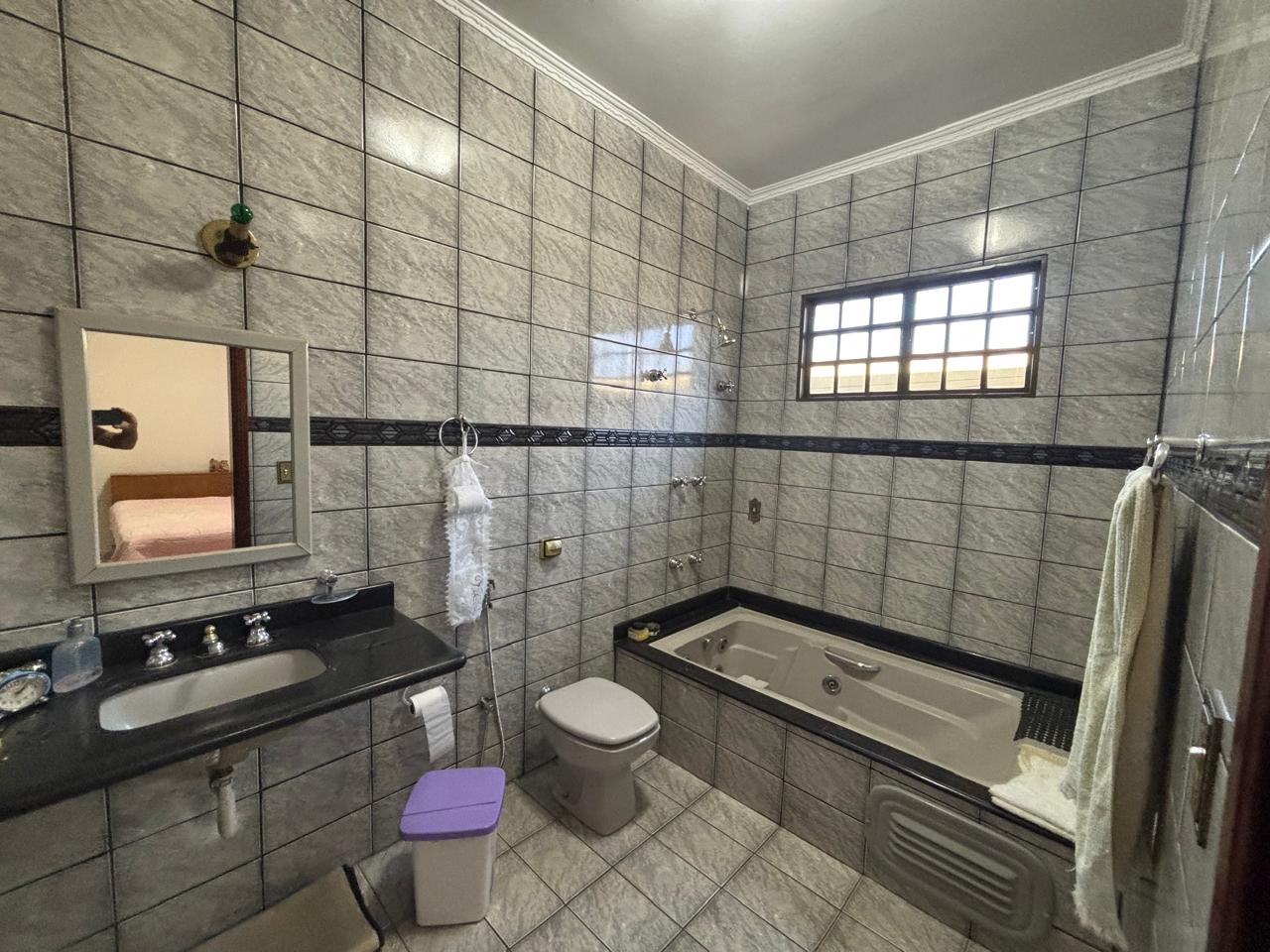 VENDE: CASA 03 DORMITÓRIOS - CENTRO - BRODOWSKI-SP.