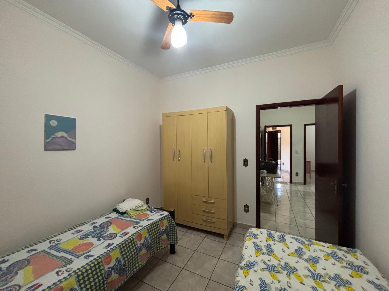 VENDE: CASA 03 DORMITÓRIOS - CENTRO - BRODOWSKI-SP.