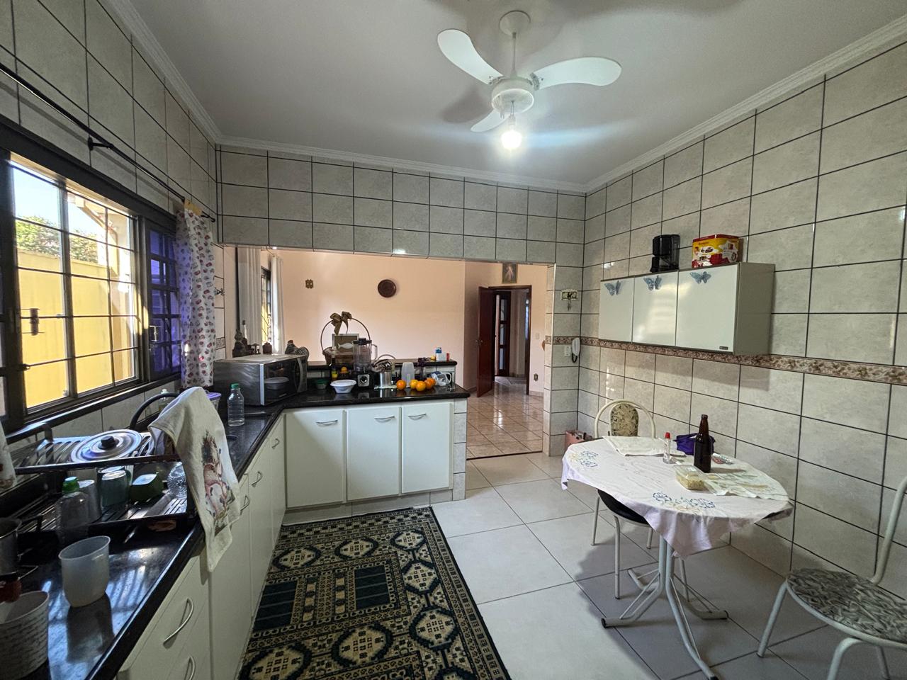VENDE: CASA 03 DORMITÓRIOS - CENTRO - BRODOWSKI-SP.