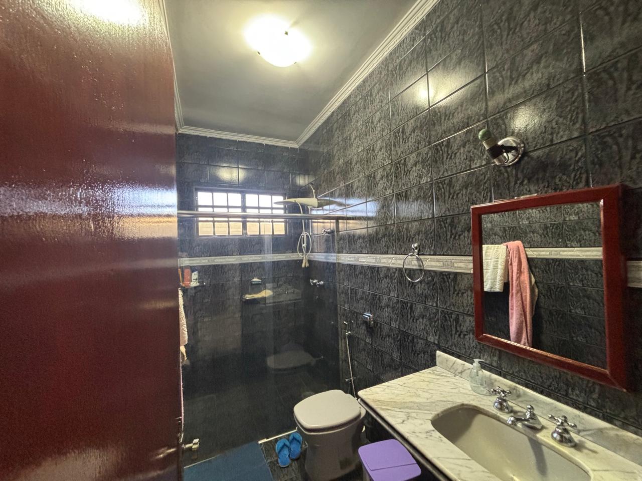 VENDE: CASA 03 DORMITÓRIOS - CENTRO - BRODOWSKI-SP.