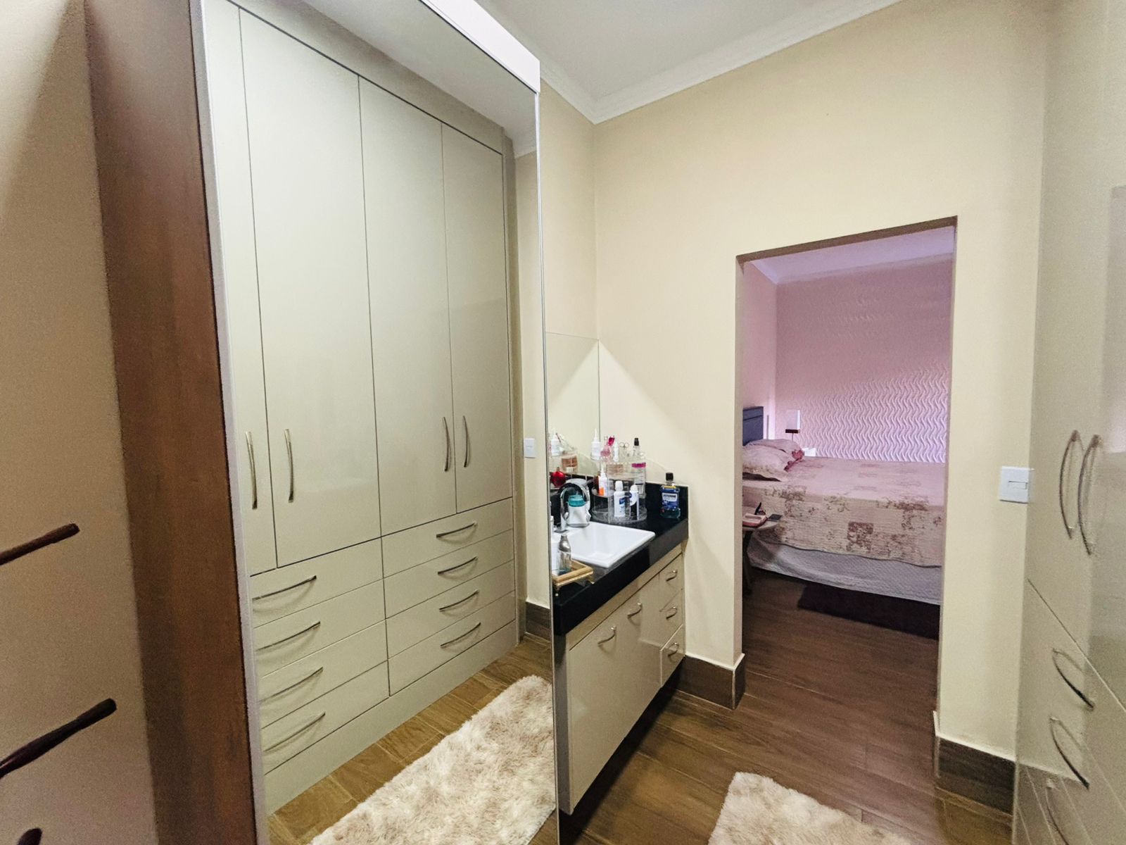 VENDE: CASA COM PISCINA  - JARDIM PRIMAVERA - BRODOWSKI-SP.