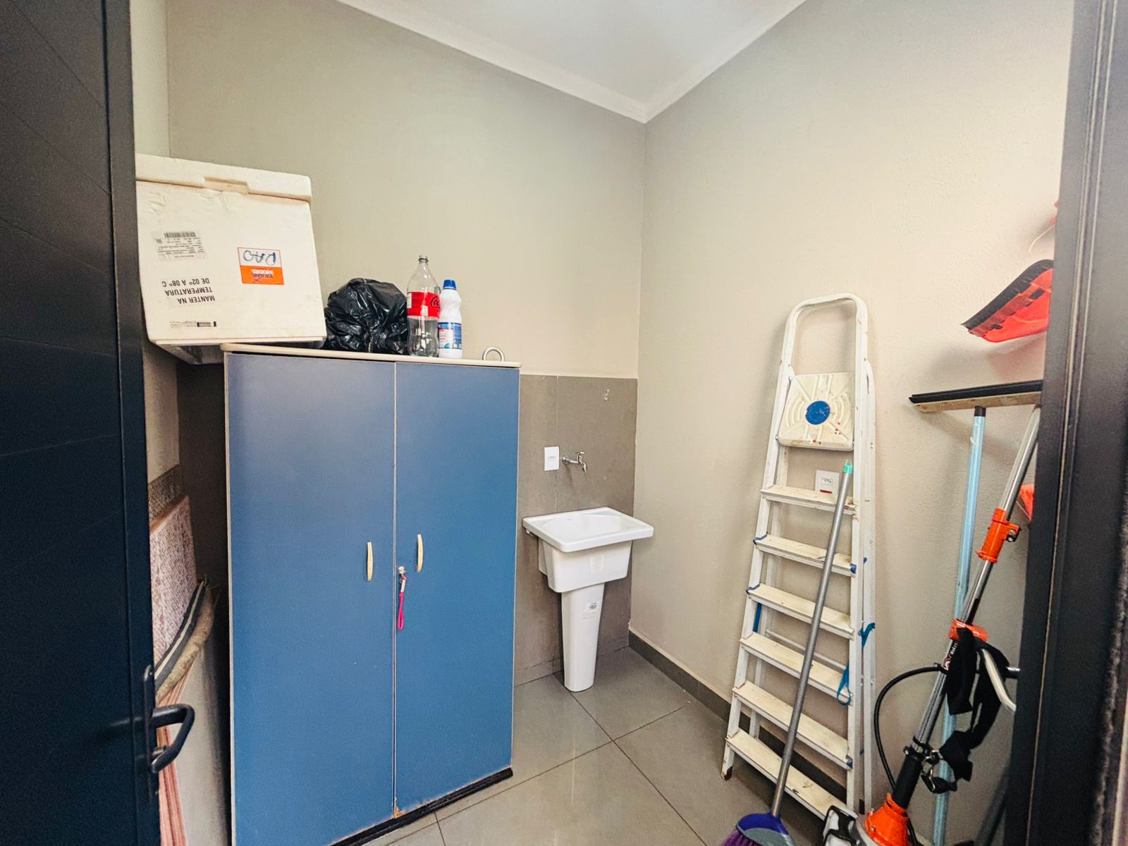 VENDE: CASA ACONCHEGANTE - JARDIM QUEBEC - BRODOWSKI-SP: 