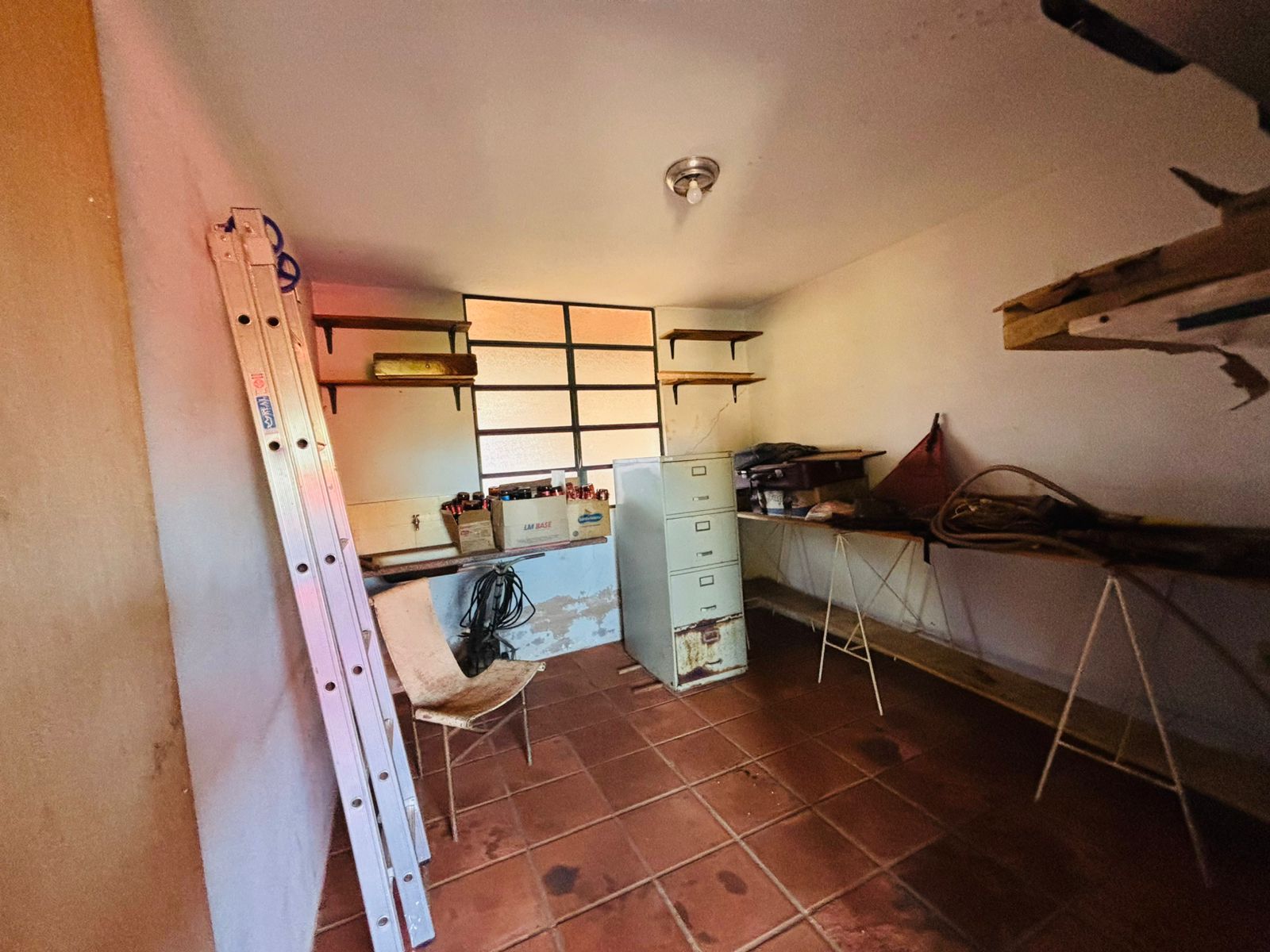 VENDE: CASA  04 DORMITÓRIOS - 1.425 m² - PRÓXIMA A APAE - VILA CRISTAL - BRODOWSKI-SP.