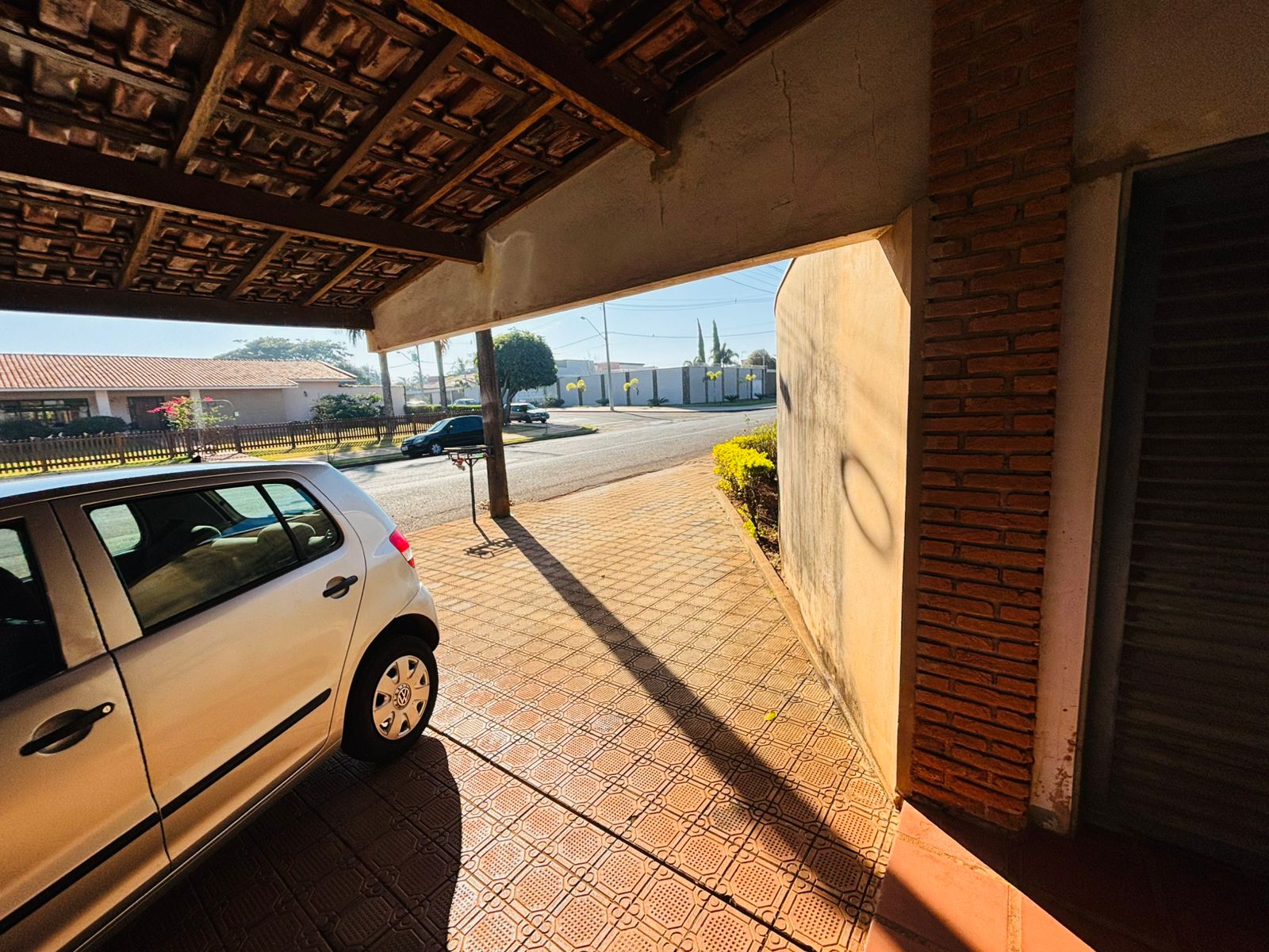 VENDE: CASA  04 DORMITÓRIOS - 1.425 m² - PRÓXIMA A APAE - VILA CRISTAL - BRODOWSKI-SP.