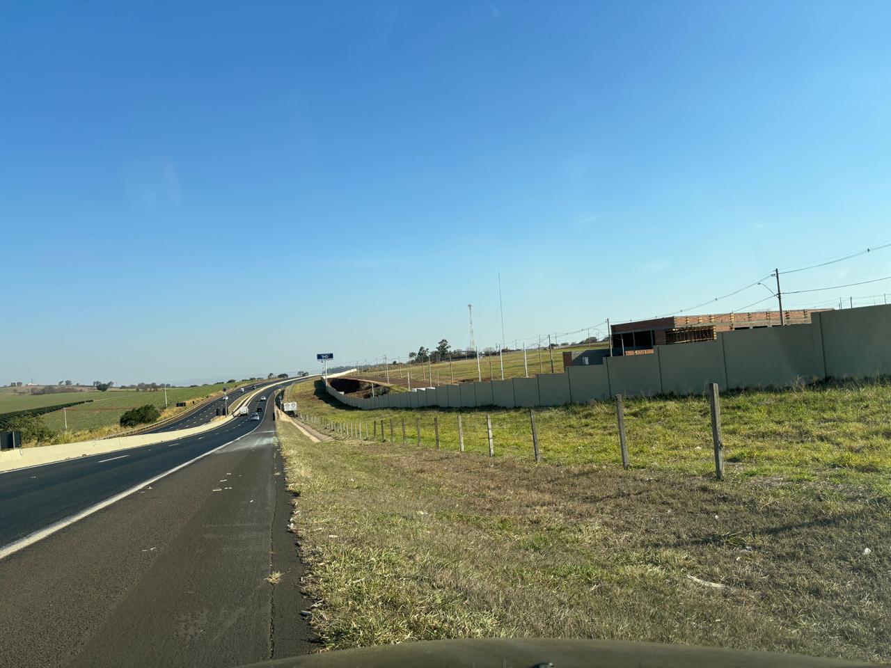 VENDE: TERRENO COMERCIAL 1.000m² - Centro Empresarial THO - Brodowski-SP.