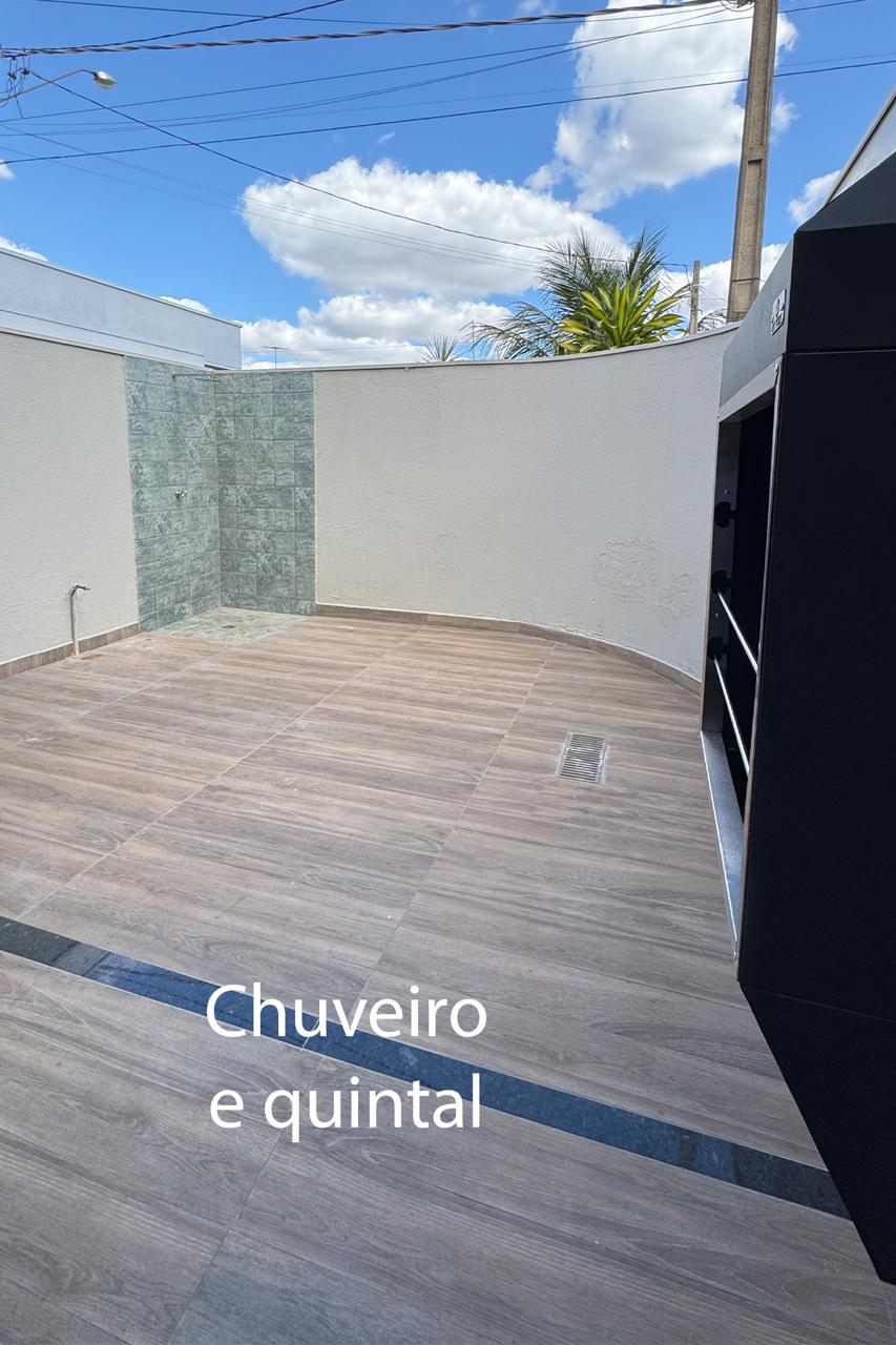 VENDE - CASA CONDOMÍNIO RUBI - 3 DORMITÓRIOS - EM BRODOWSKI-SP. brodosqui
