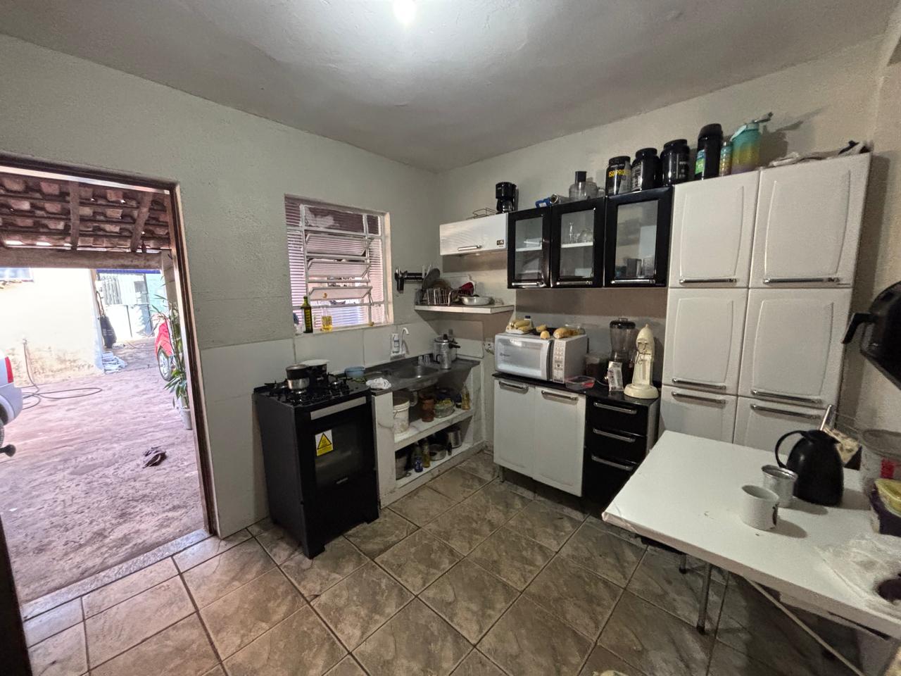 VENDE: CASA COM SALAO DE COMERCIO - PARQUE DO SABIÁ - BRODOWSKI-SP.