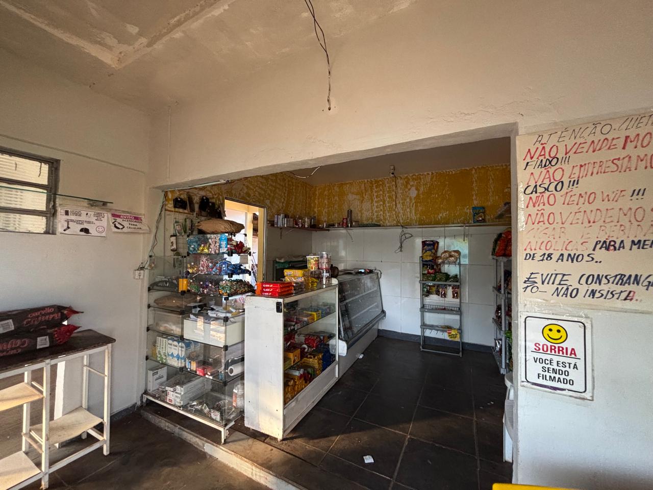 VENDE: CASA COM SALAO DE COMERCIO - PARQUE DO SABIÁ - BRODOWSKI-SP.
