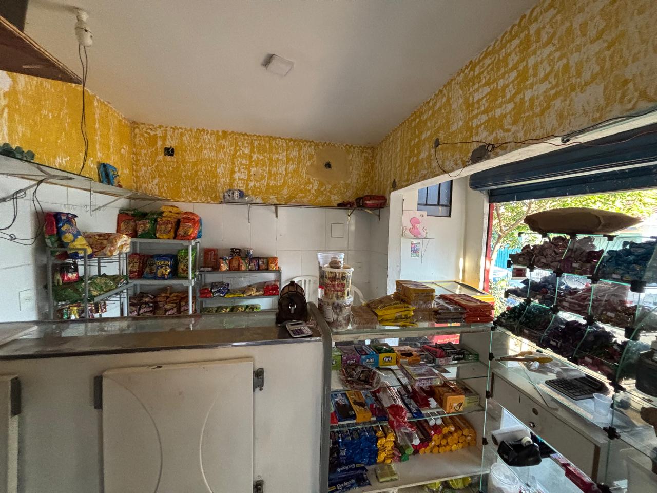 VENDE: CASA COM SALAO DE COMERCIO - PARQUE DO SABIÁ - BRODOWSKI-SP.
