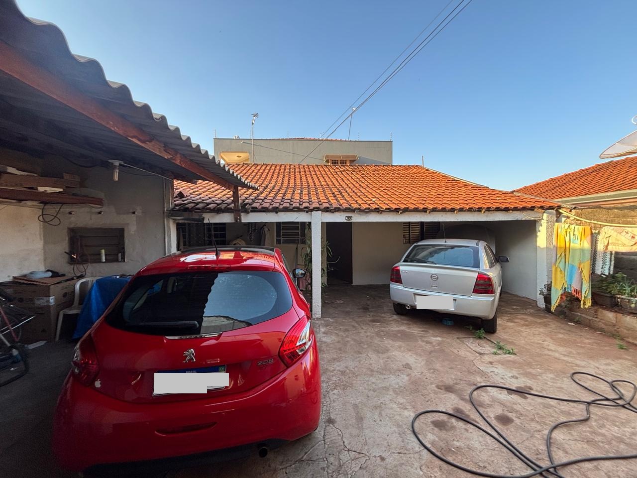 VENDE: CASA COM SALAO DE COMERCIO - PARQUE DO SABIÁ - BRODOWSKI-SP.