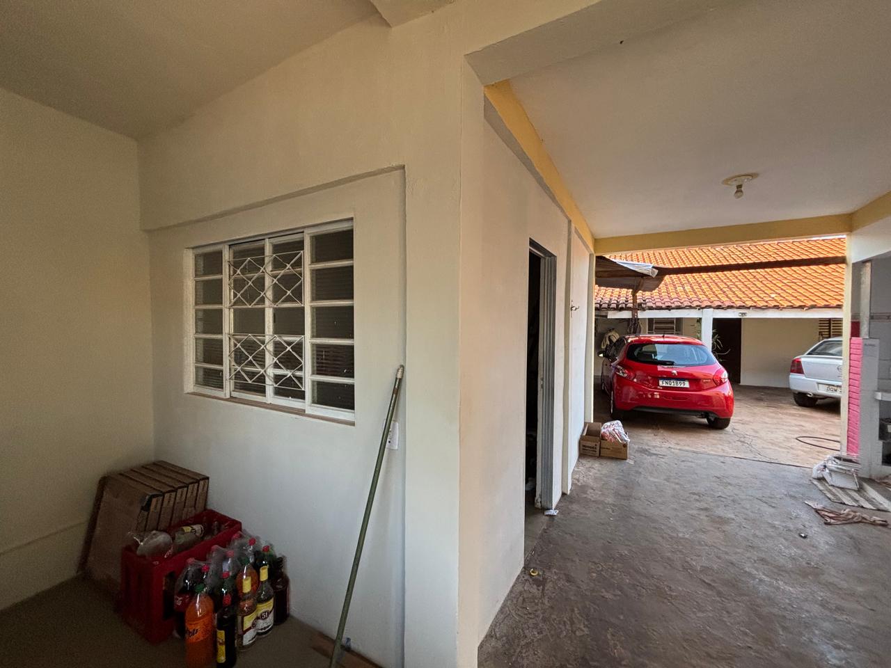 VENDE: CASA COM SALAO DE COMERCIO - PARQUE DO SABIÁ - BRODOWSKI-SP.