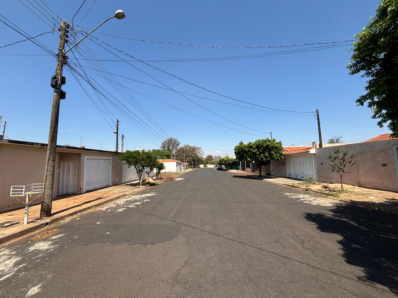 VENDE: CASA 01 DORMITÓRIOS 01 SUÍTE - JARDIM SABINO - BRODOWSKI-SP: