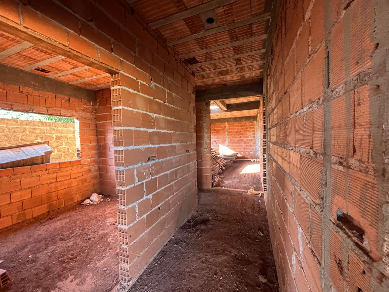 Oportunidade casa em fase de acabamento a venda no Condomínio Santa Monica em Brodowski-SP.