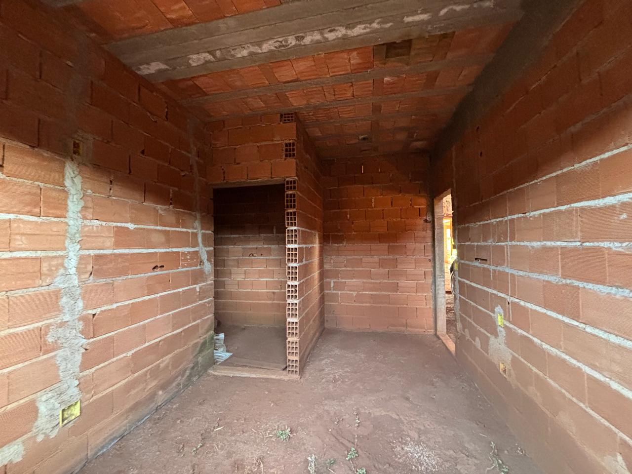 Oportunidade casa em fase de acabamento a venda no Condomínio Santa Monica em Brodowski-SP.