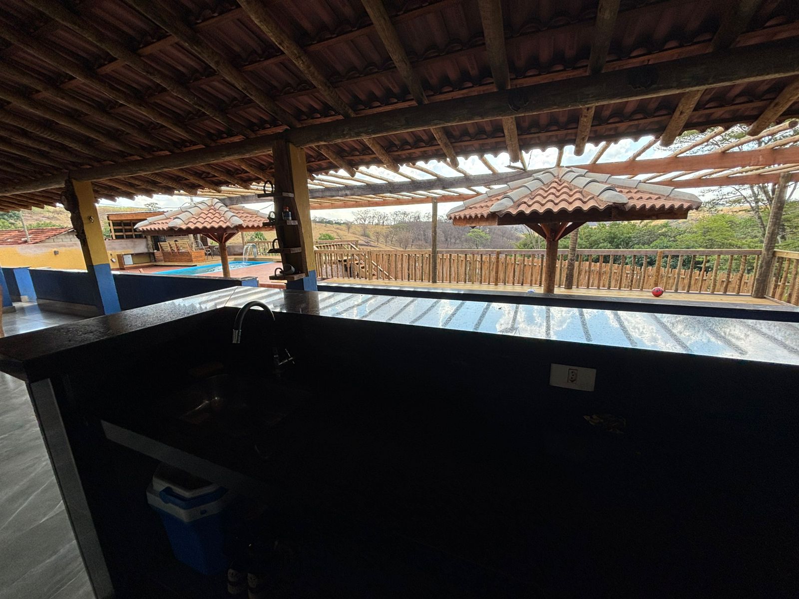 CHÁCARA À VENDA - CONFORTO - LAZER E CONTATO COM A NATUREZA - BRODOWSKI-SP: