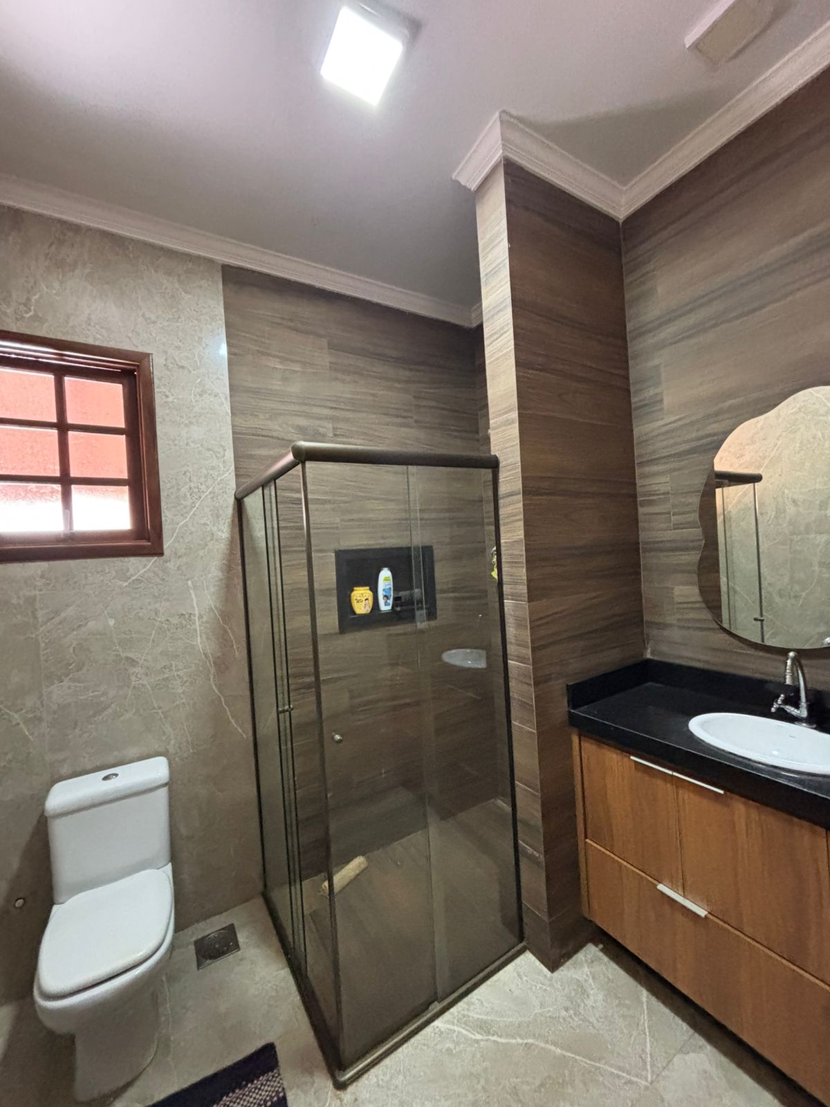 CHÁCARA À VENDA - CONFORTO - LAZER E CONTATO COM A NATUREZA - BRODOWSKI-SP: