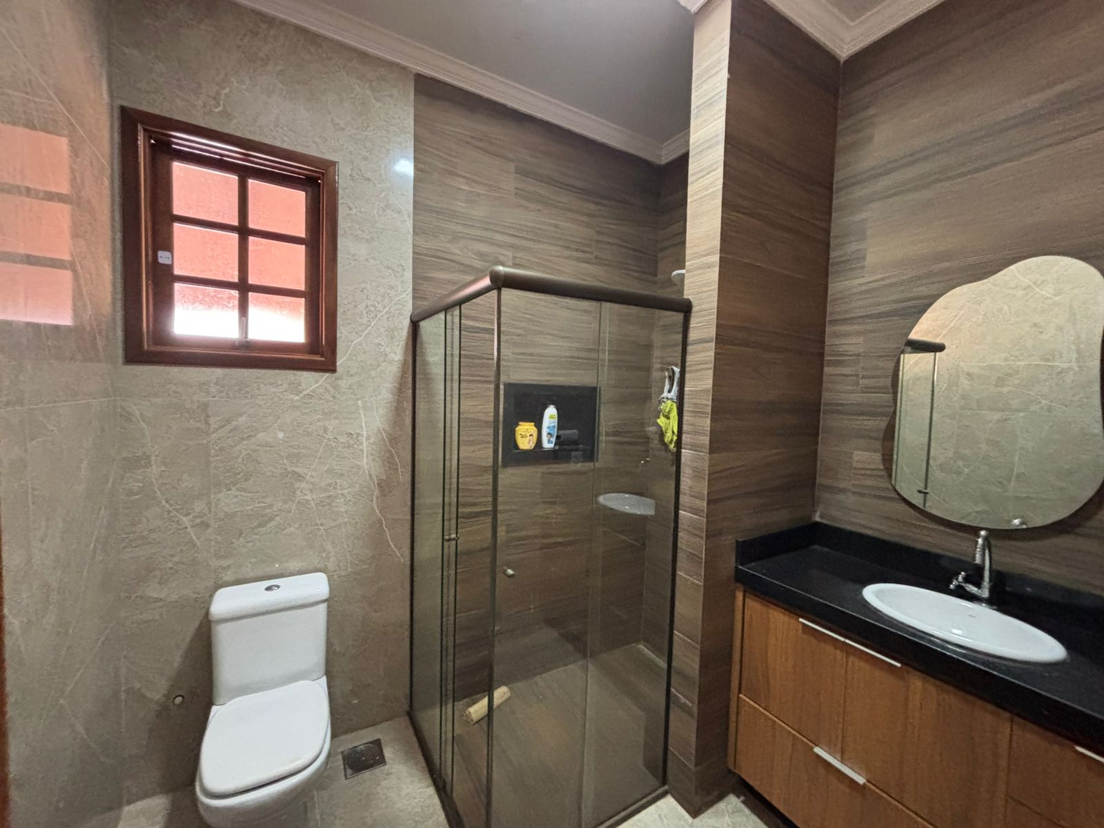 CHÁCARA À VENDA - CONFORTO - LAZER E CONTATO COM A NATUREZA - BRODOWSKI-SP: