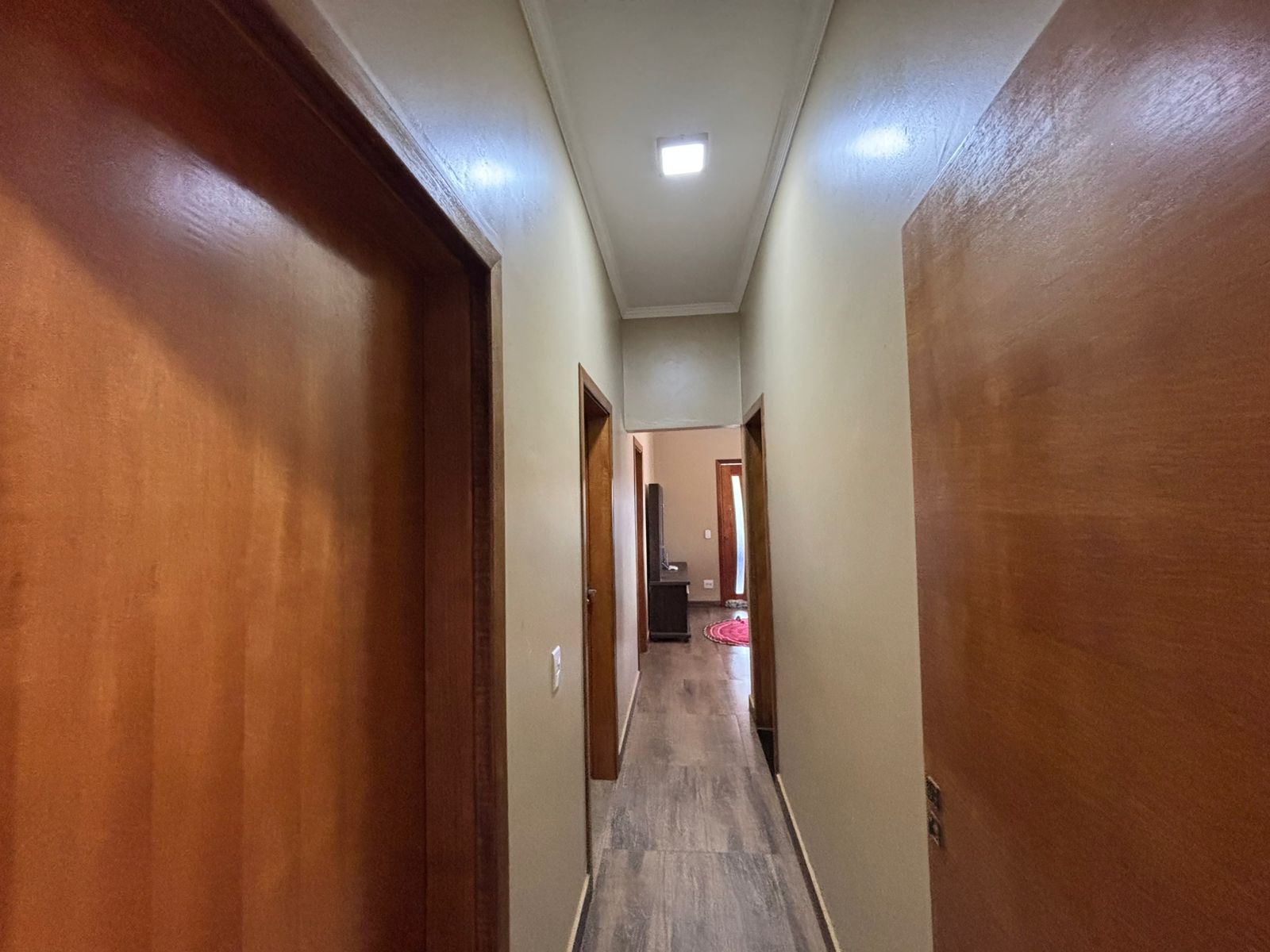 CHÁCARA À VENDA - CONFORTO - LAZER E CONTATO COM A NATUREZA - BRODOWSKI-SP: