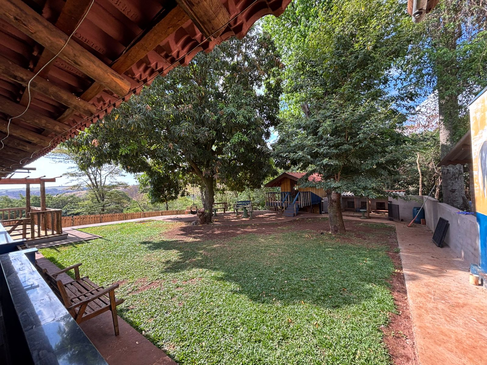 CHÁCARA À VENDA - CONFORTO - LAZER E CONTATO COM A NATUREZA - BRODOWSKI-SP: