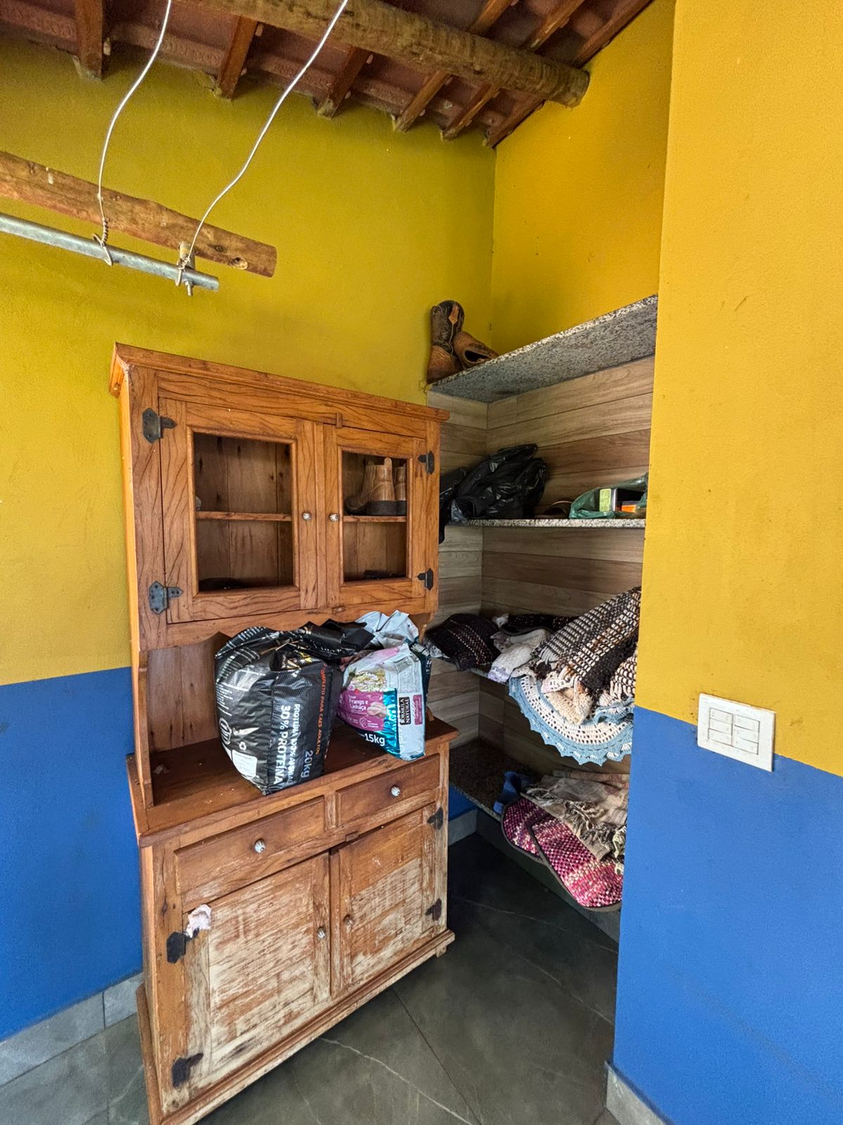 CHÁCARA À VENDA - CONFORTO - LAZER E CONTATO COM A NATUREZA - BRODOWSKI-SP: