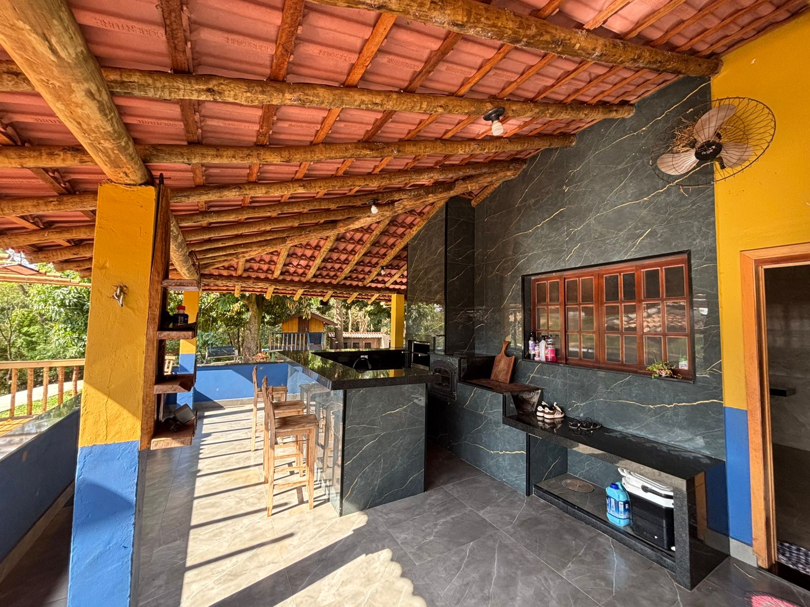 CHÁCARA À VENDA - CONFORTO - LAZER E CONTATO COM A NATUREZA - BRODOWSKI-SP: