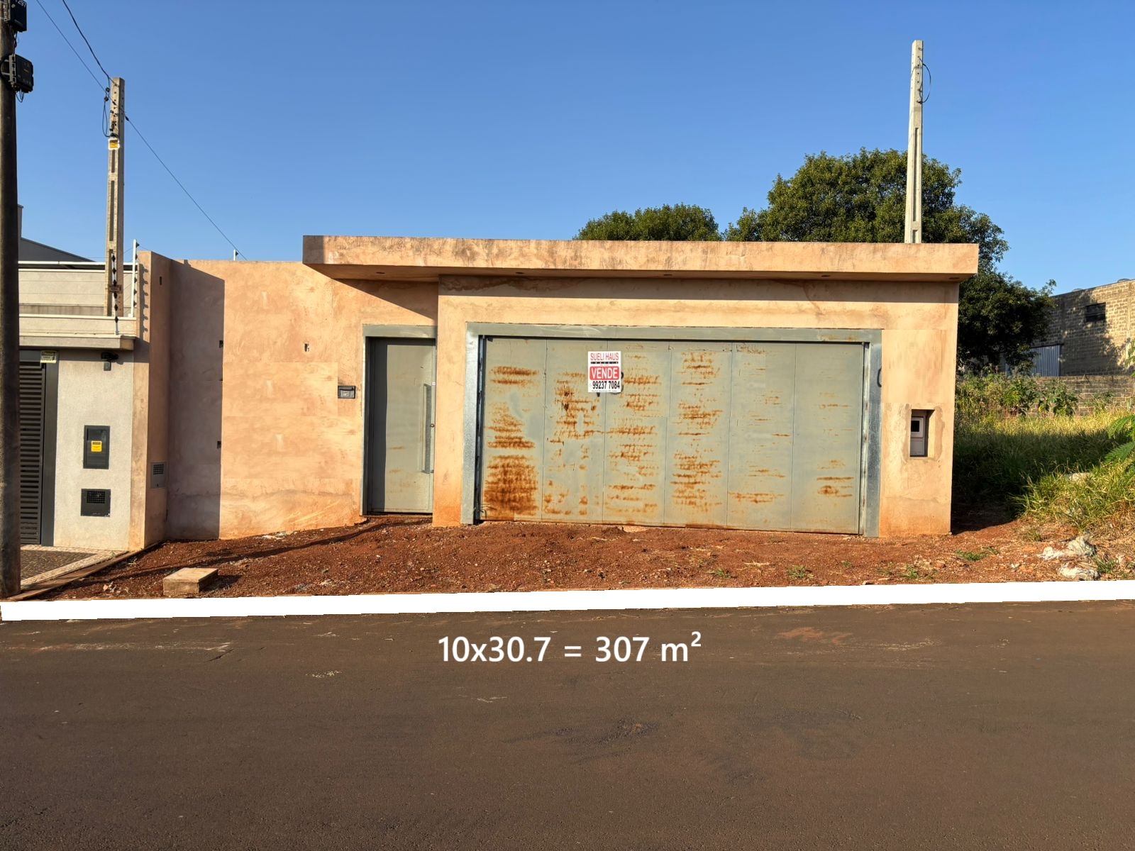 VENDE: TERRENO MURADO NO JARDIM QUEBEC - ÁGUA E LUZ - BRODOWSKI-SP