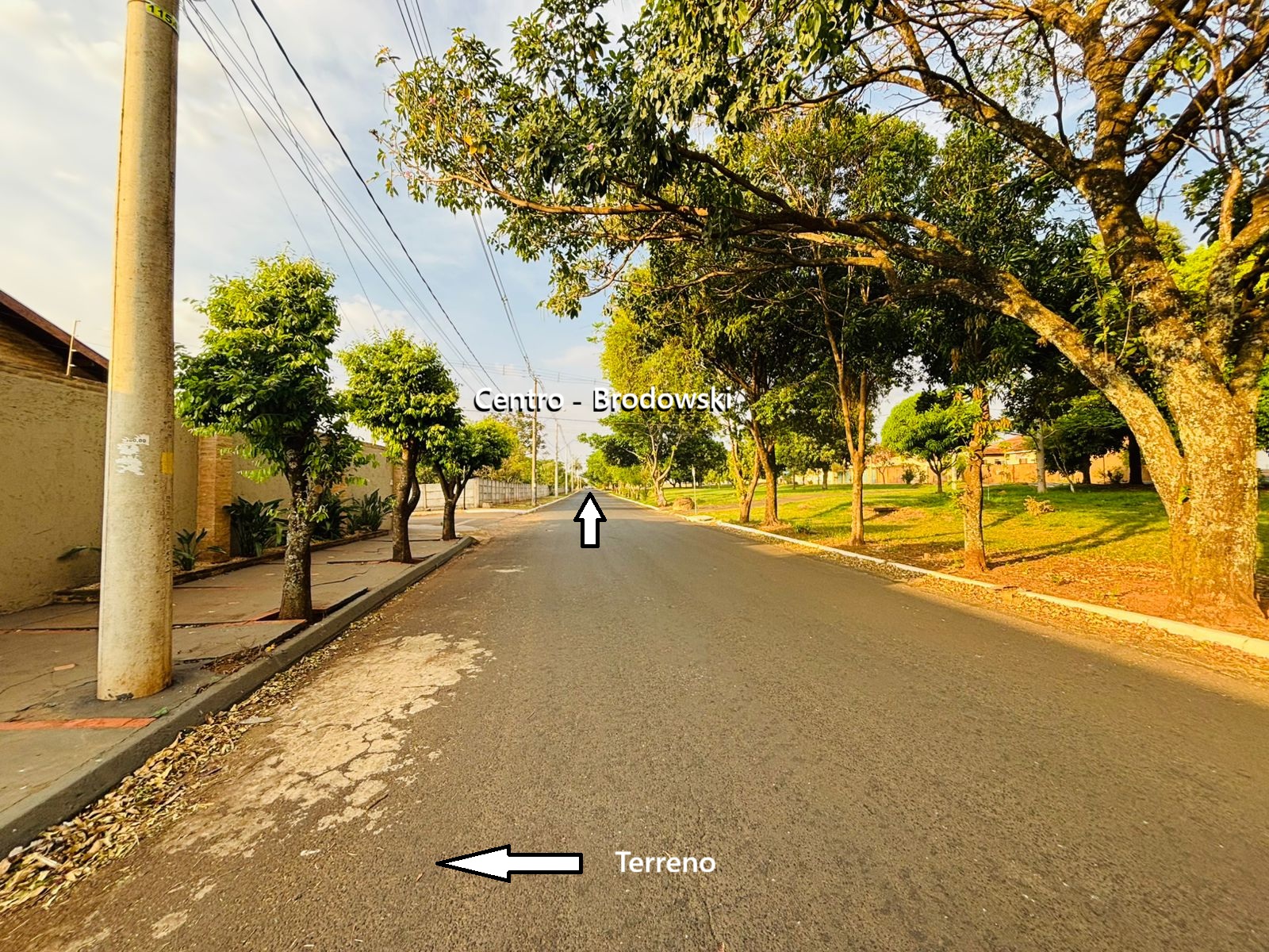 VENDE: TERRENO DE 375 m² - COMERCIAL OU RESIDENCIA -  PRÓXIMO AO SUPERMERCADO NORI - BRODOWSKI-SP