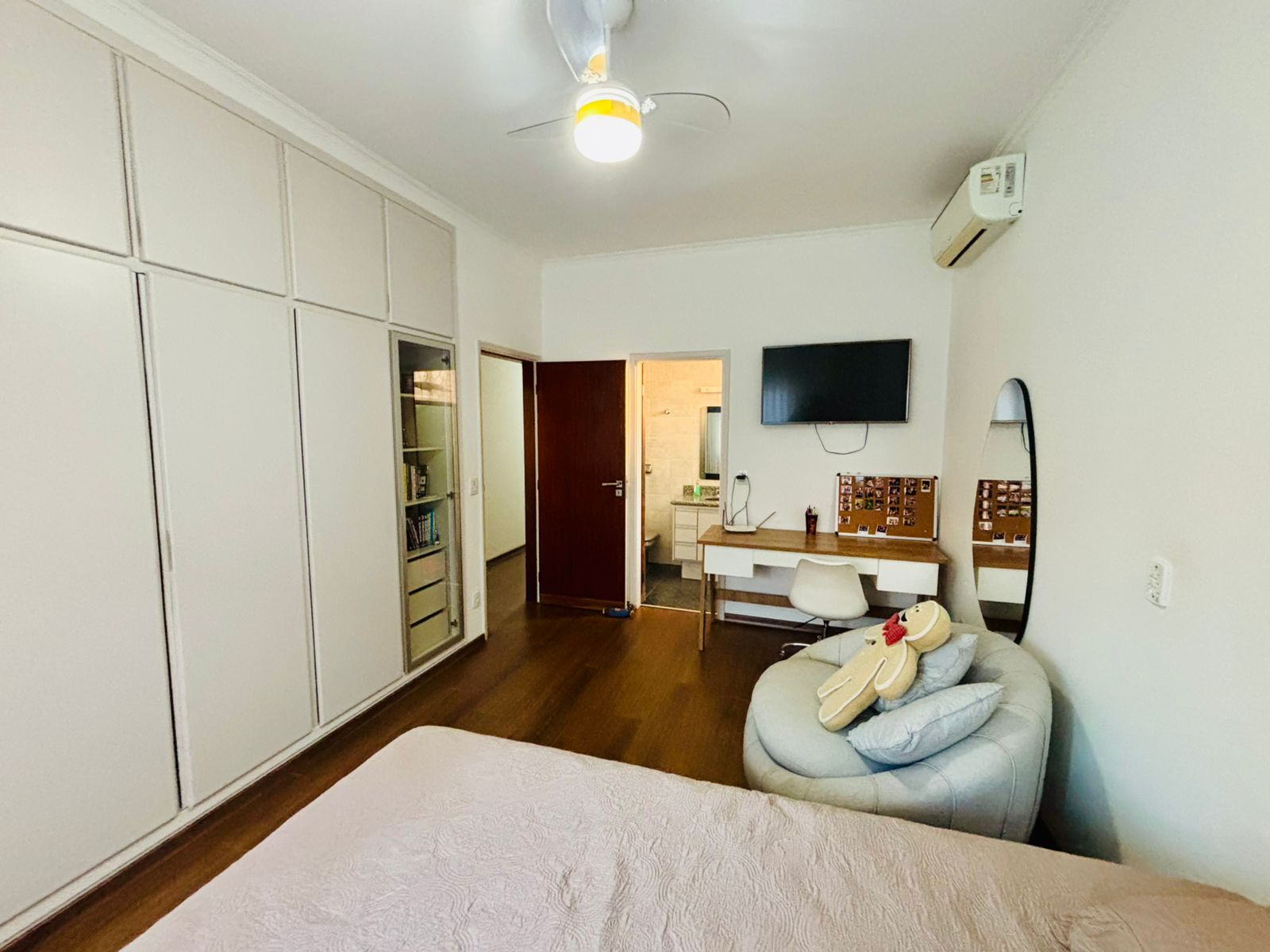 VENDE-SE – CASA ALTO PADRÃO COM PISCINA NO CENTRO DE BRODOWSKI/SP