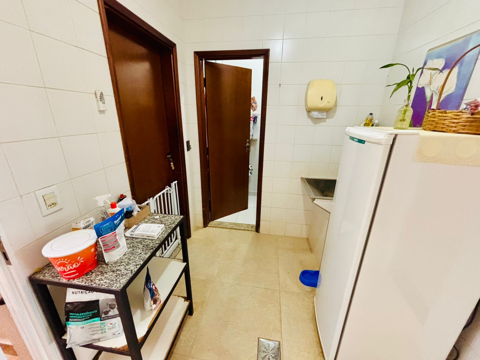 VENDE-SE – CASA ALTO PADRÃO COM PISCINA NO CENTRO DE BRODOWSKI/SP
