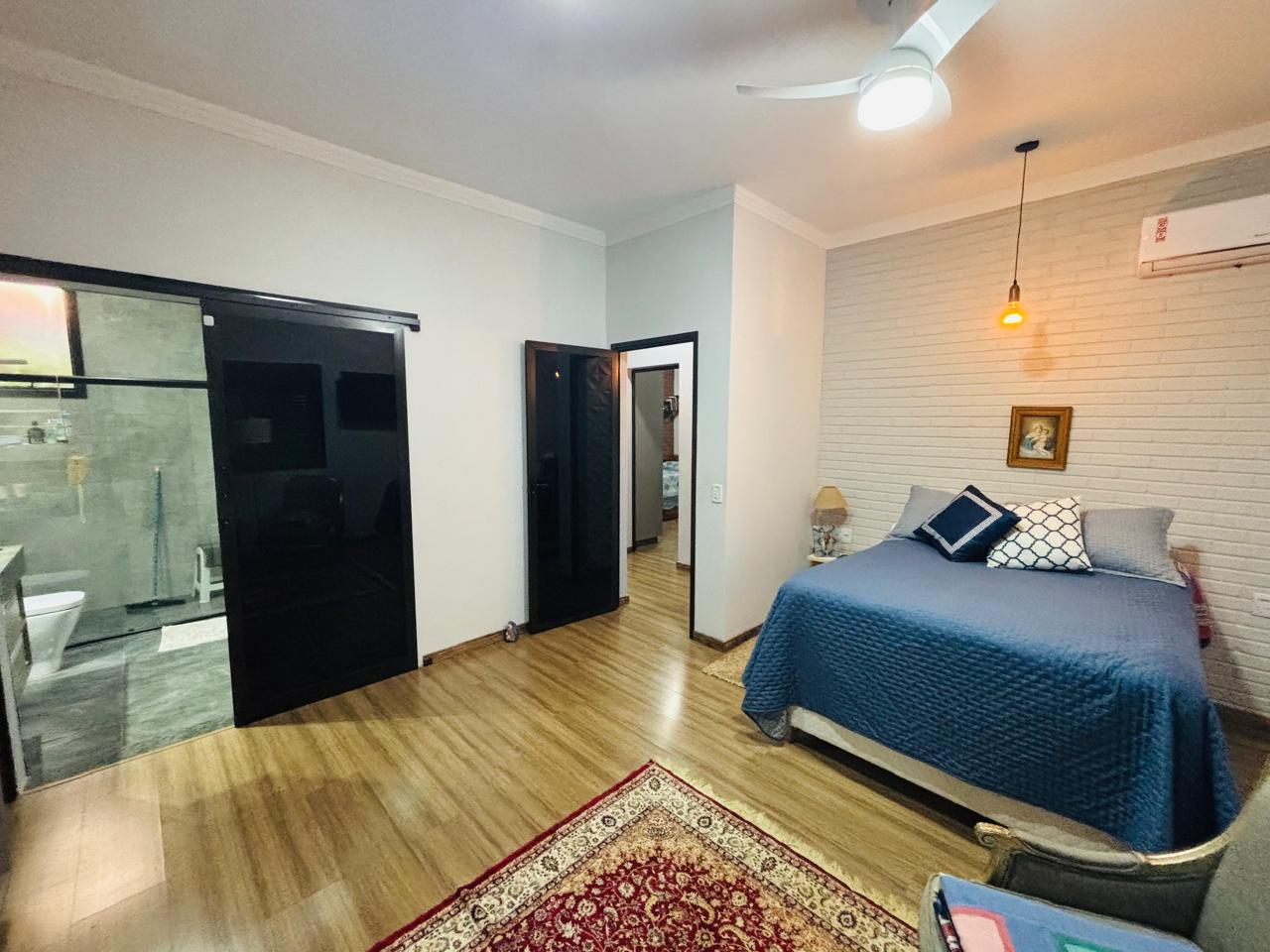 VENDE-SE – CASA ALTO PADRÃO - 04 DORMITÓRIOS -  COM PISCINA - JARDIM QUEBEC - BRODOWSKI/SP