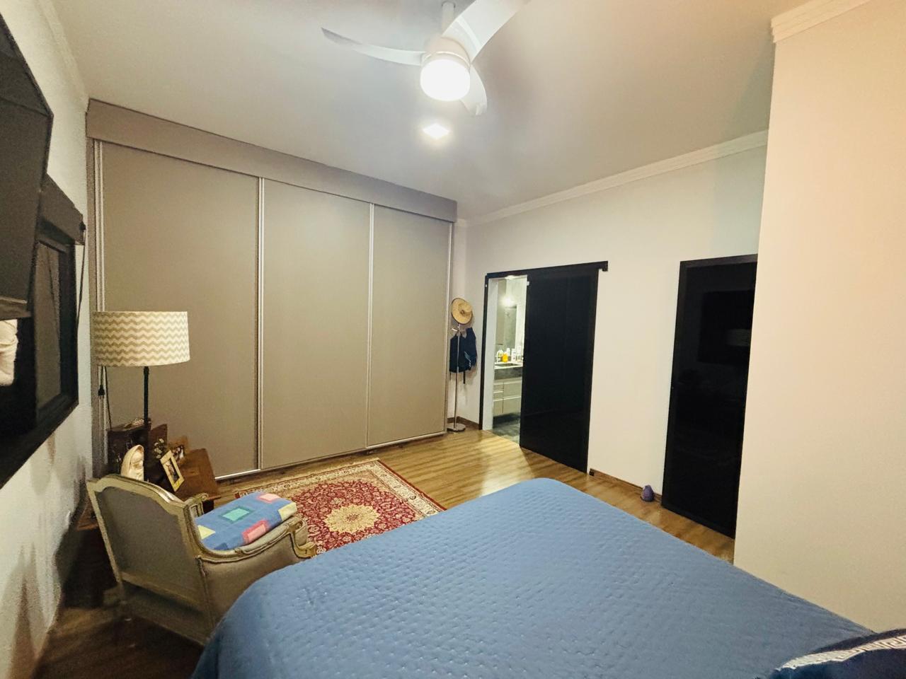 VENDE-SE – CASA ALTO PADRÃO - 04 DORMITÓRIOS -  COM PISCINA - JARDIM QUEBEC - BRODOWSKI/SP