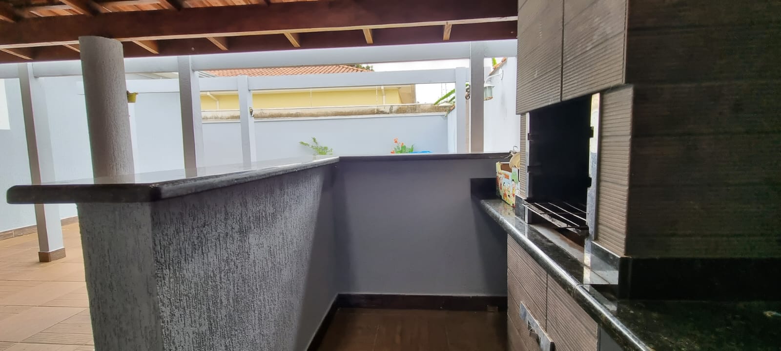 Excelente Casa 03 dormitórios na VILA CRISTAL em Brodowski SP