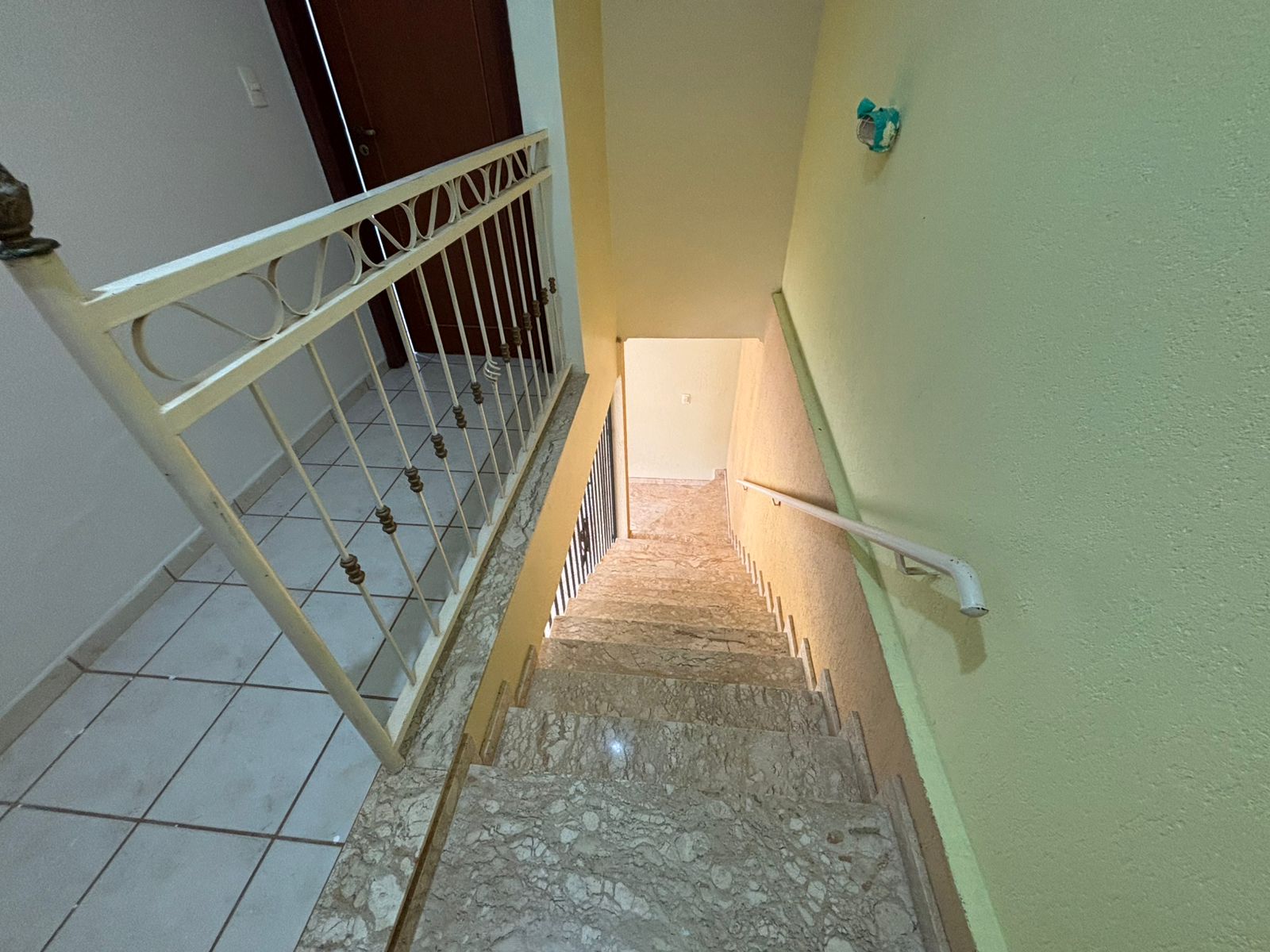 VENDE. LINDA CASA COM PISCINA - RESIDENCIAL LUIZA GIRARDI - BRODWSKI-SP.