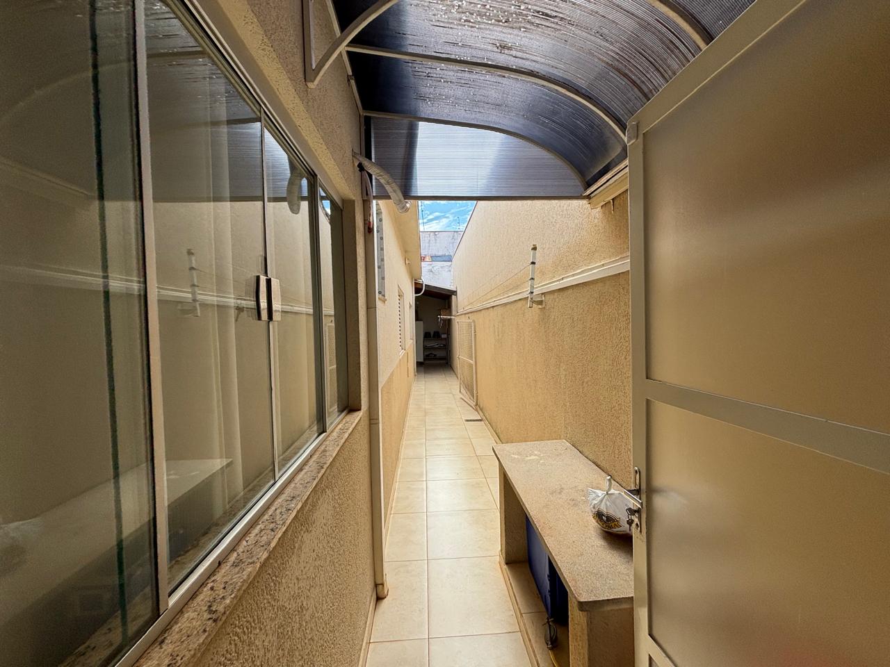 VENDE - CASA 02 QUARTOS - SUÍTE - JARDIM MARIA IMACULADA II - EM BRODOWSKI-SP.