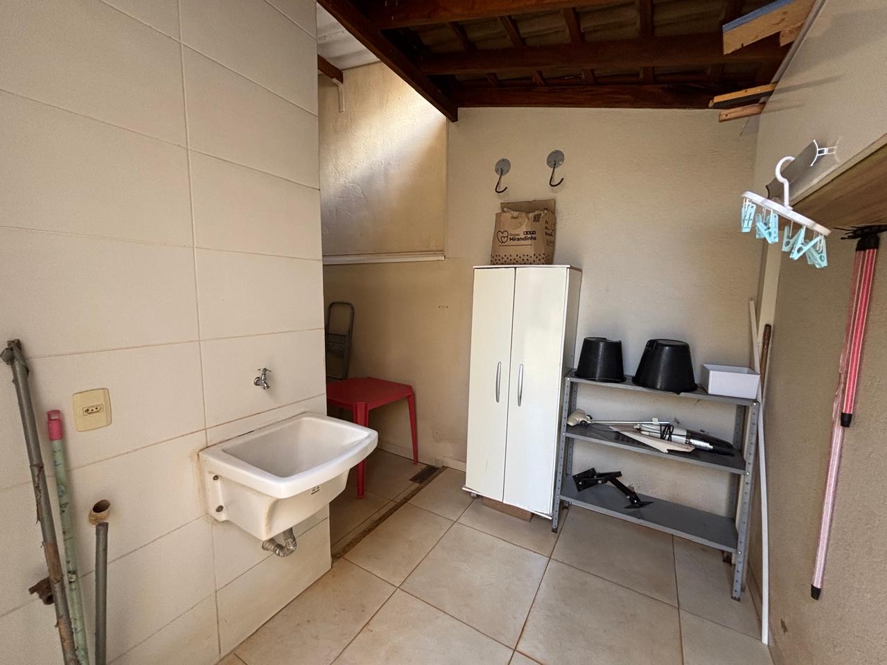 VENDE - CASA 02 QUARTOS - SUÍTE - JARDIM MARIA IMACULADA II - EM BRODOWSKI-SP.