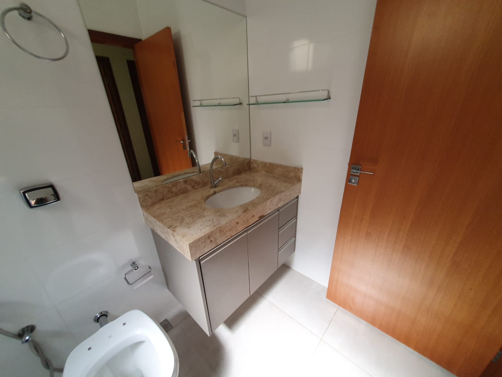 VENDE - CASA 03 DORMITÓRIOS - SUÍTE - JARDIM MARIA IMACULADA II - BRODOWSKI-SP.