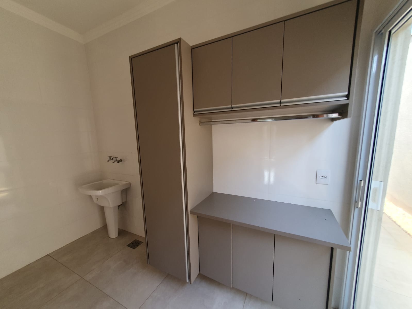 VENDE - CASA 03 DORMITÓRIOS - SUÍTE - JARDIM MARIA IMACULADA II - BRODOWSKI-SP.