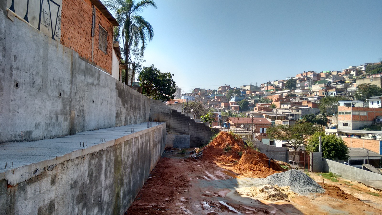 VENDE-SE TERRENO - ITAPEVI 
