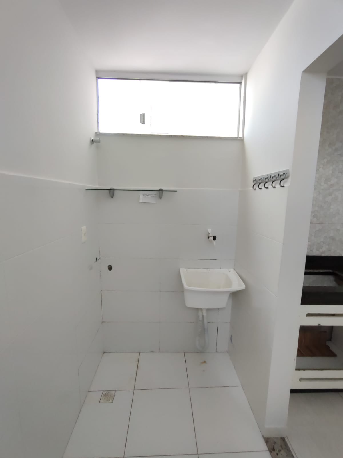 Aluga Apartamento Amplo no Centro