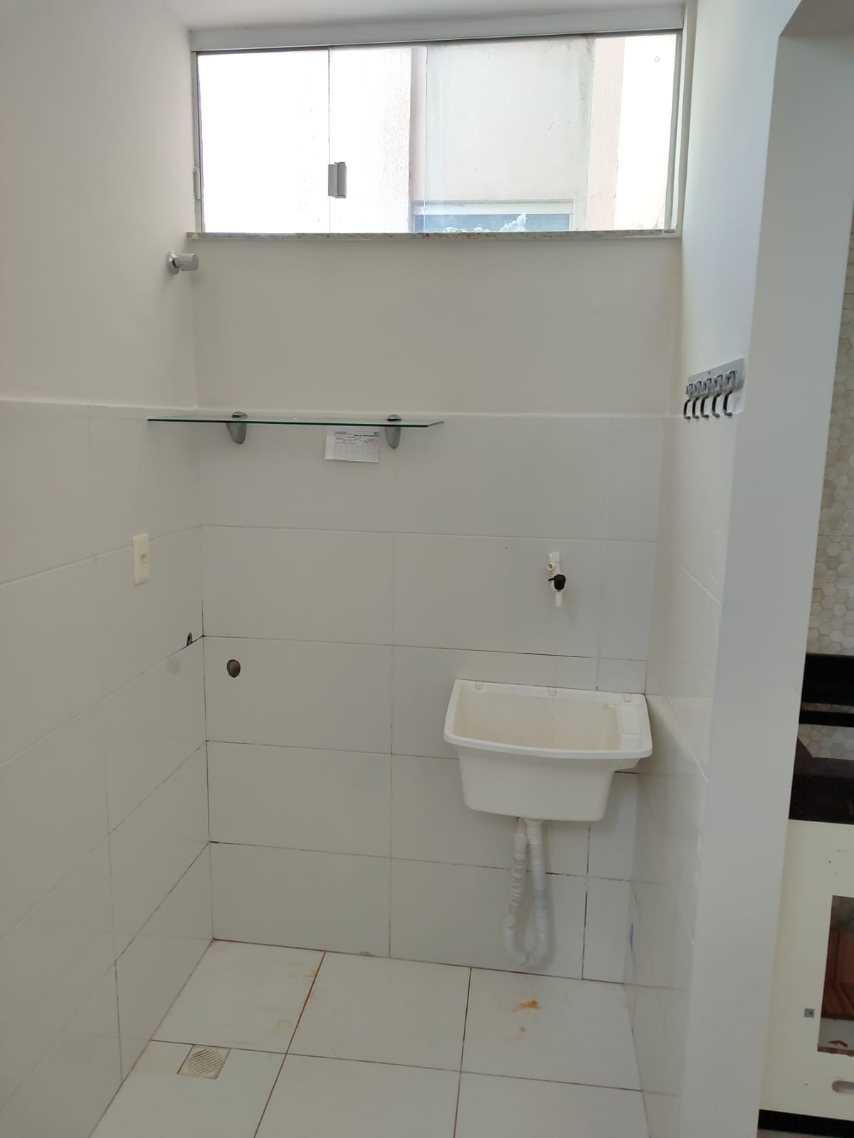 Aluga Apartamento Amplo no Centro