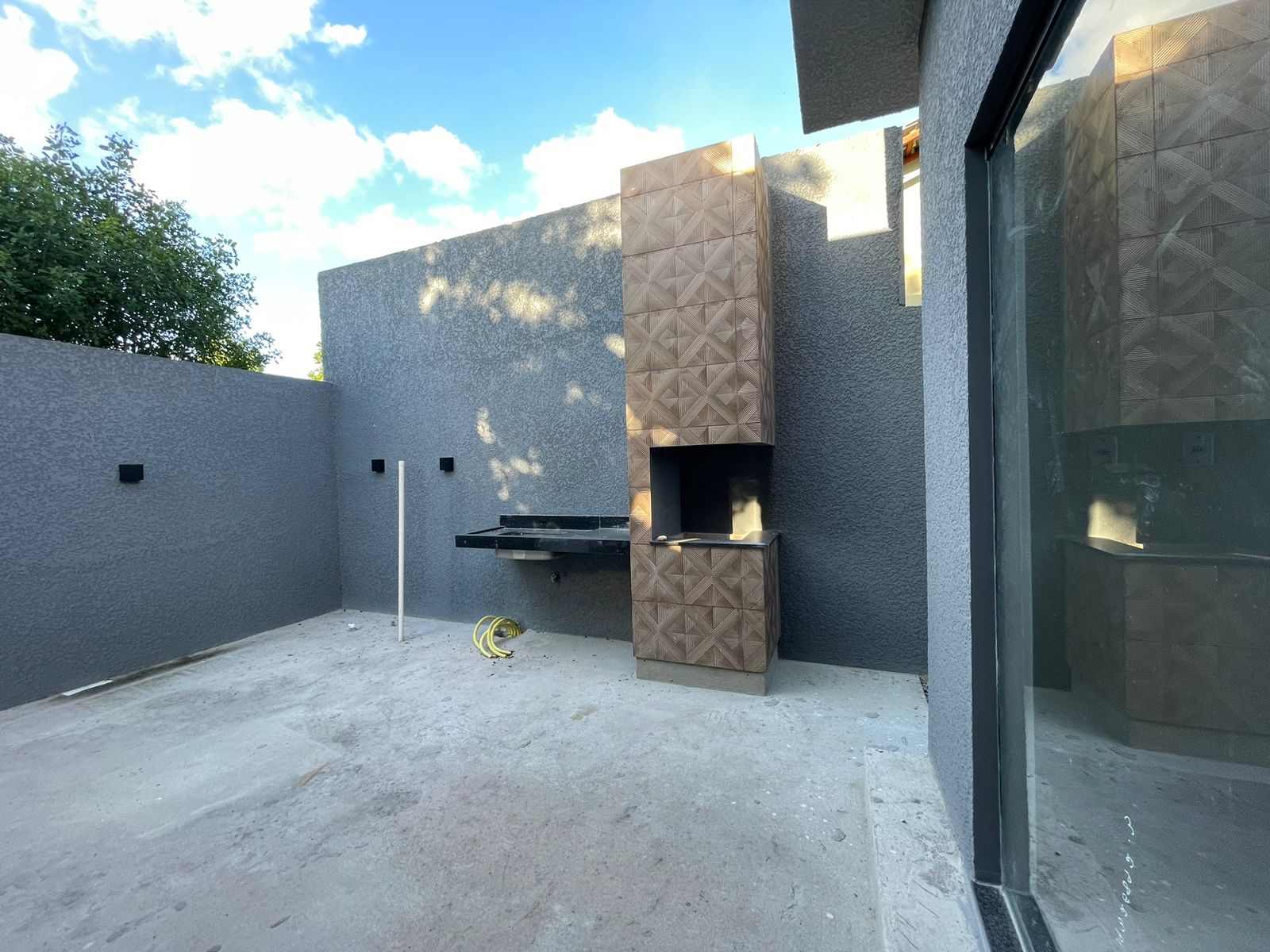 Vende  Casa com padrão sofisticado e moderno no Colonial